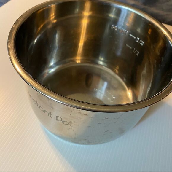 Instant Pot Stainless Steel Inner Cooking Pot Mini 3 Quart 7.8'' diam x 4.92'' - Picture 4 of 4